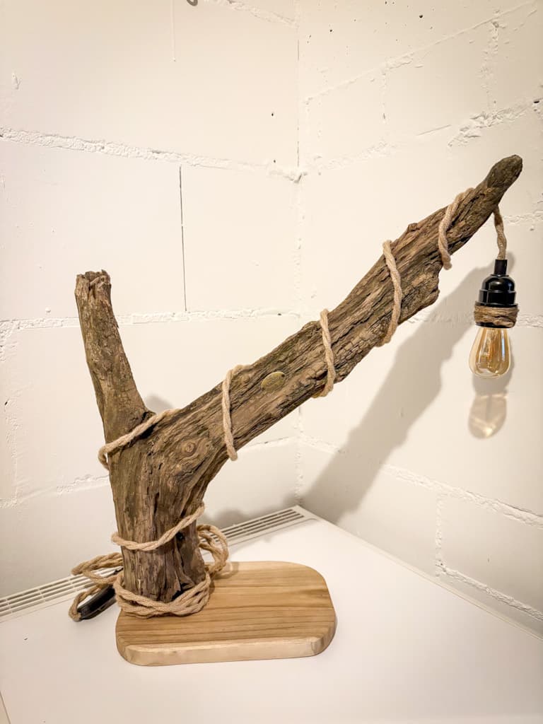 Treibholz Tischlampe 
